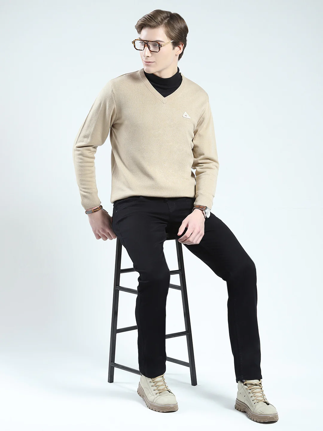 Men Beige Solid V Neck Full Sleeve Pullover - Image 2