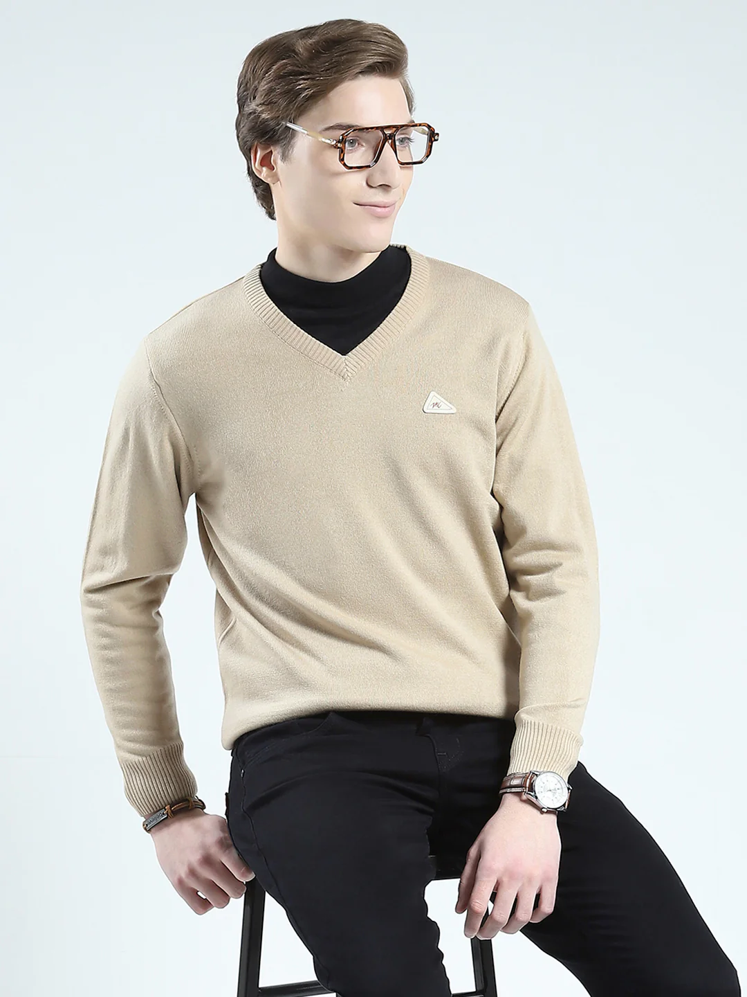 Men Beige Solid V Neck Full Sleeve Pullover - Image 6