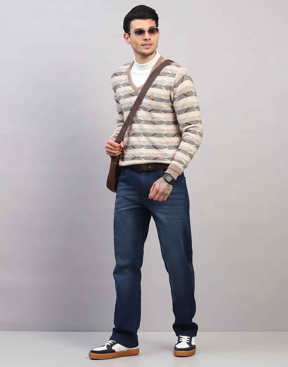 Men Beige Solid V Neck Full Sleeve Pullover - Image 5