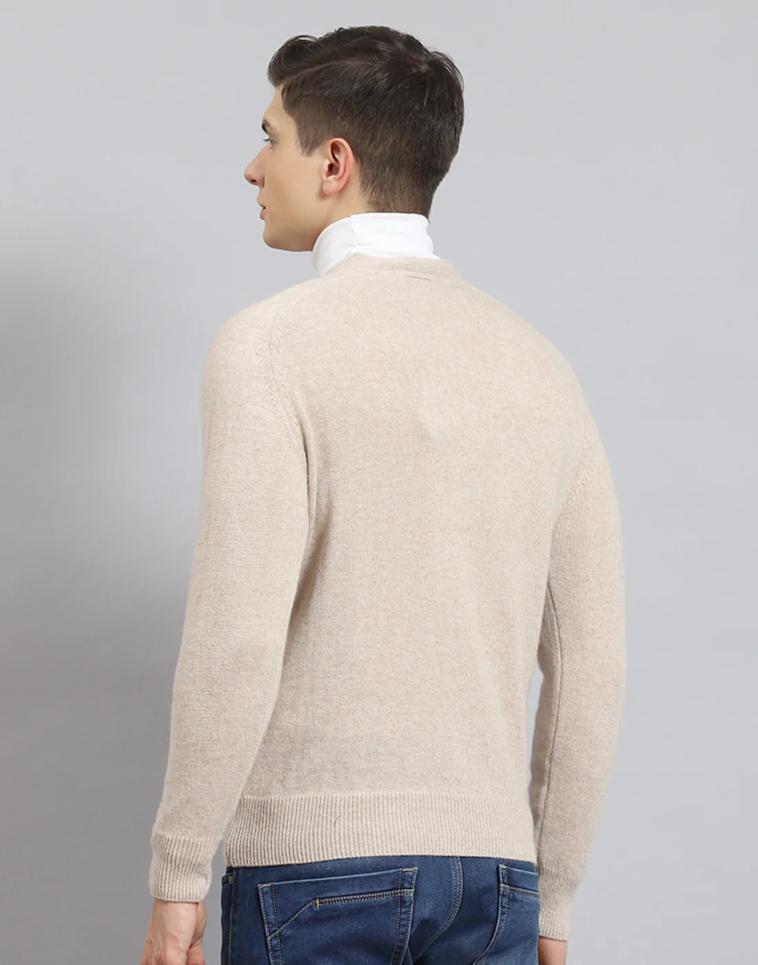 Men Beige Solid V Neck Full Sleeve Sweater - Image 7