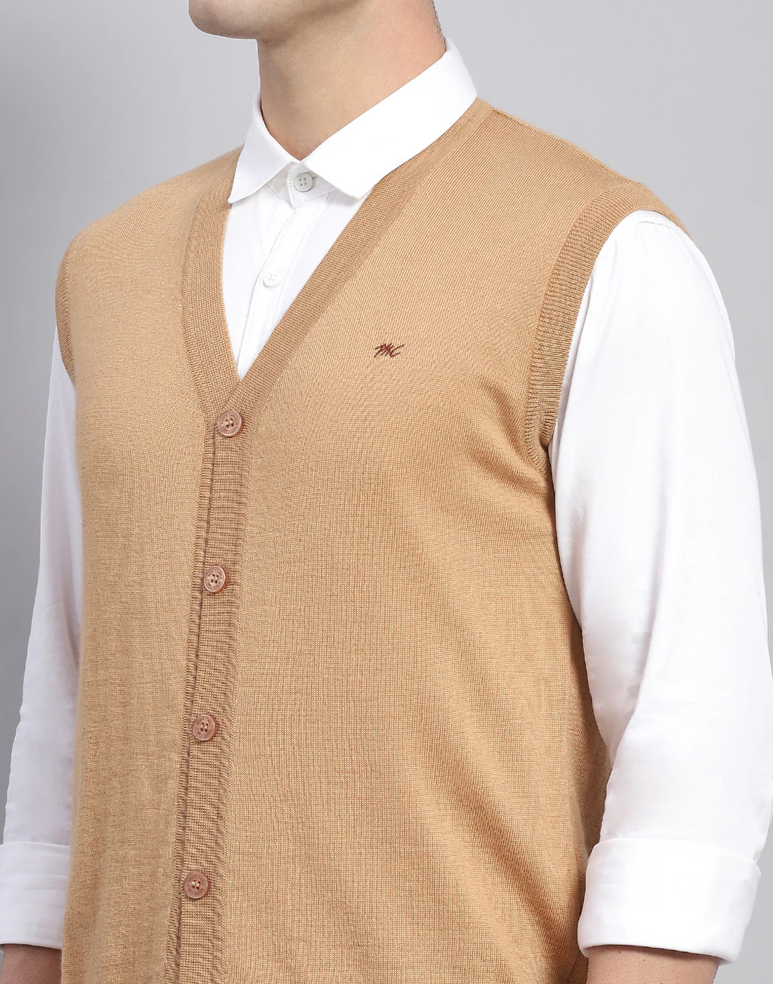 Men Beige Solid V Neck Sleeveless Cardigan - Image 7