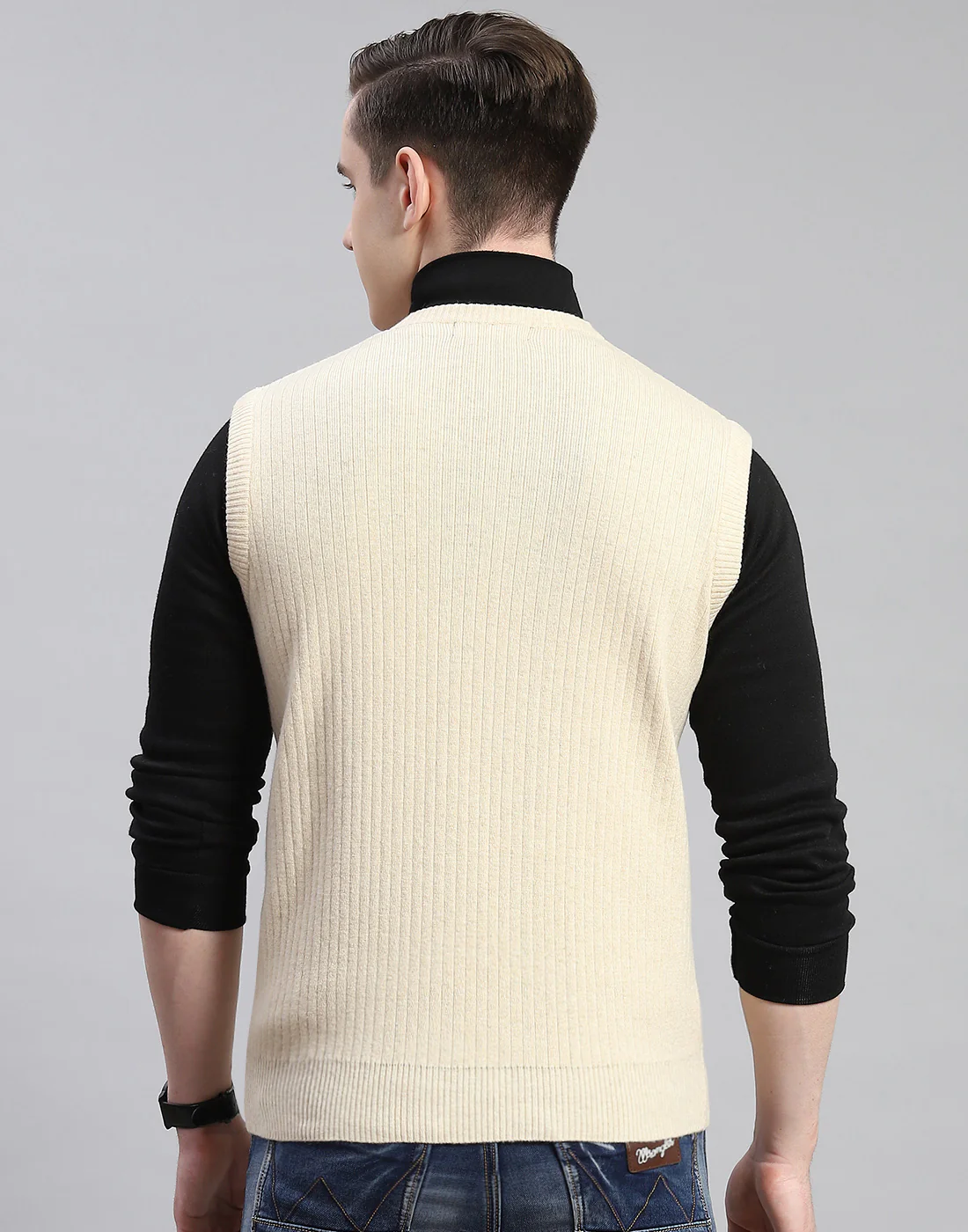 Men Beige Solid V Neck Sleeveless Sweater - Image 5