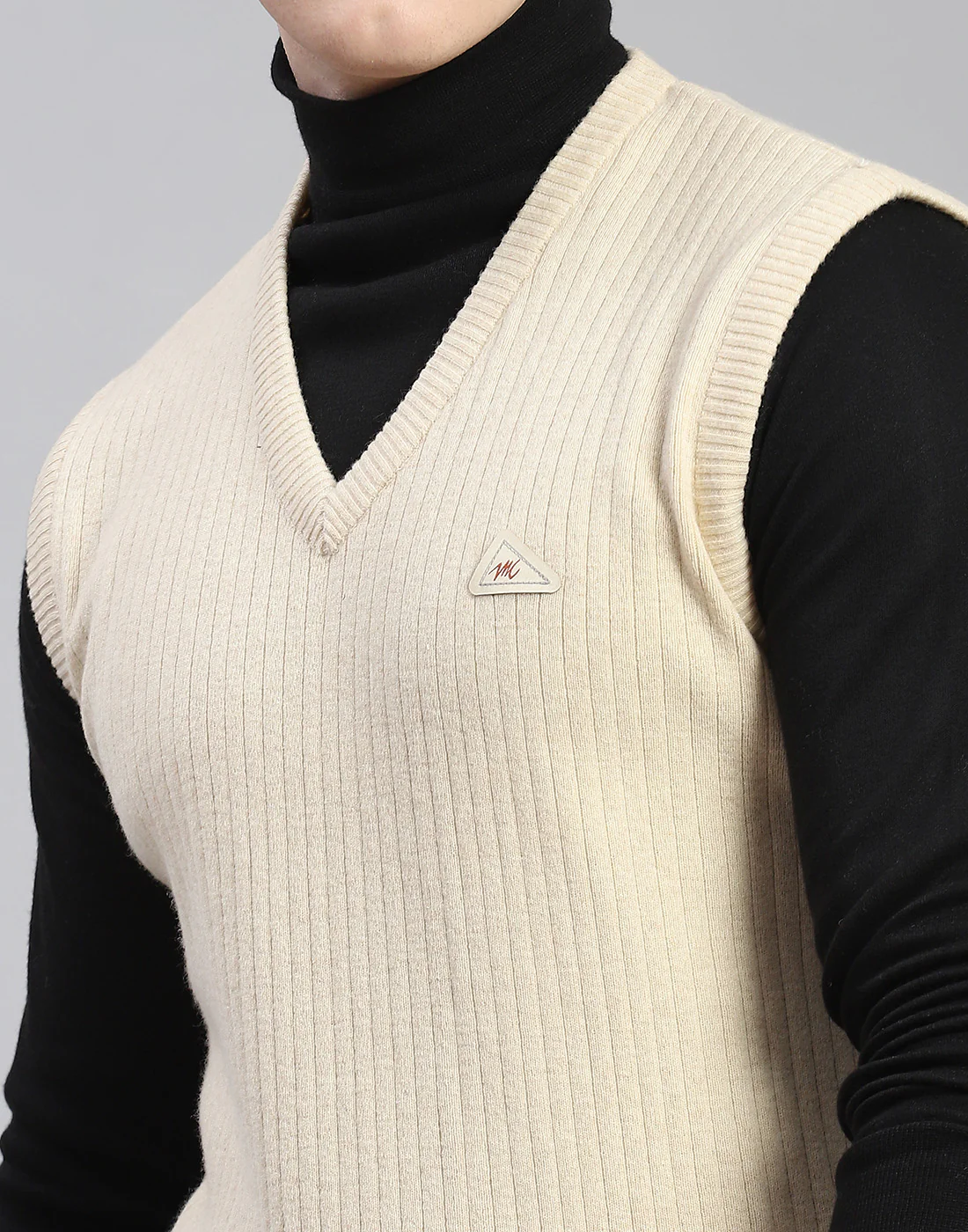 Men Beige Solid V Neck Sleeveless Sweater - Image 6