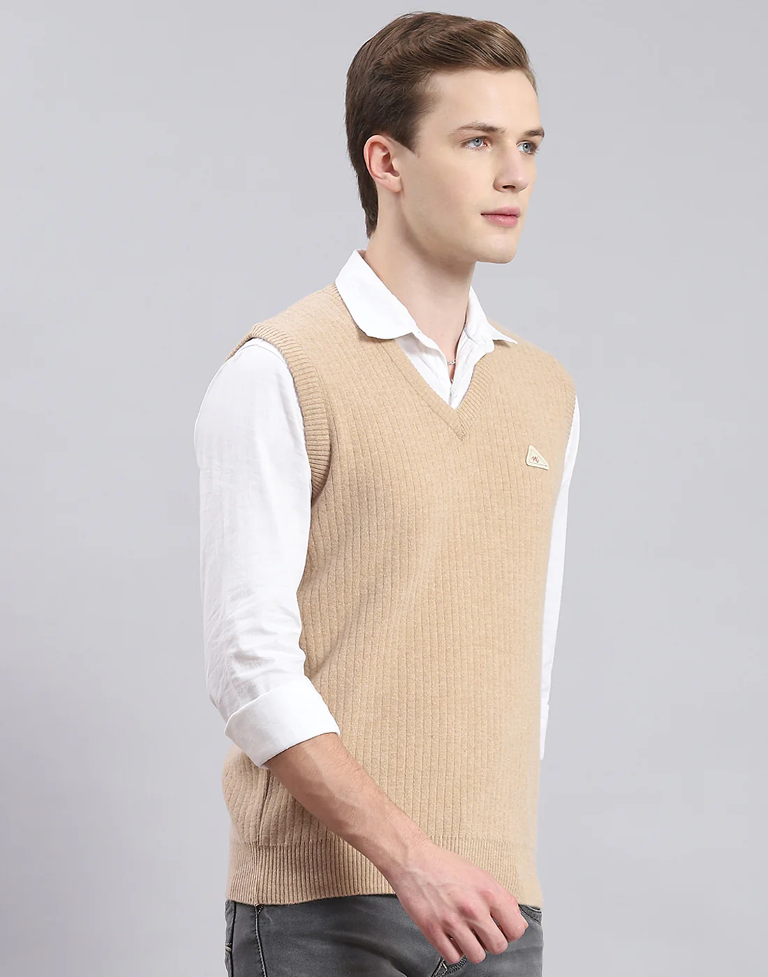 Men Beige Solid V Neck Sleeveless Sweater - Image 5