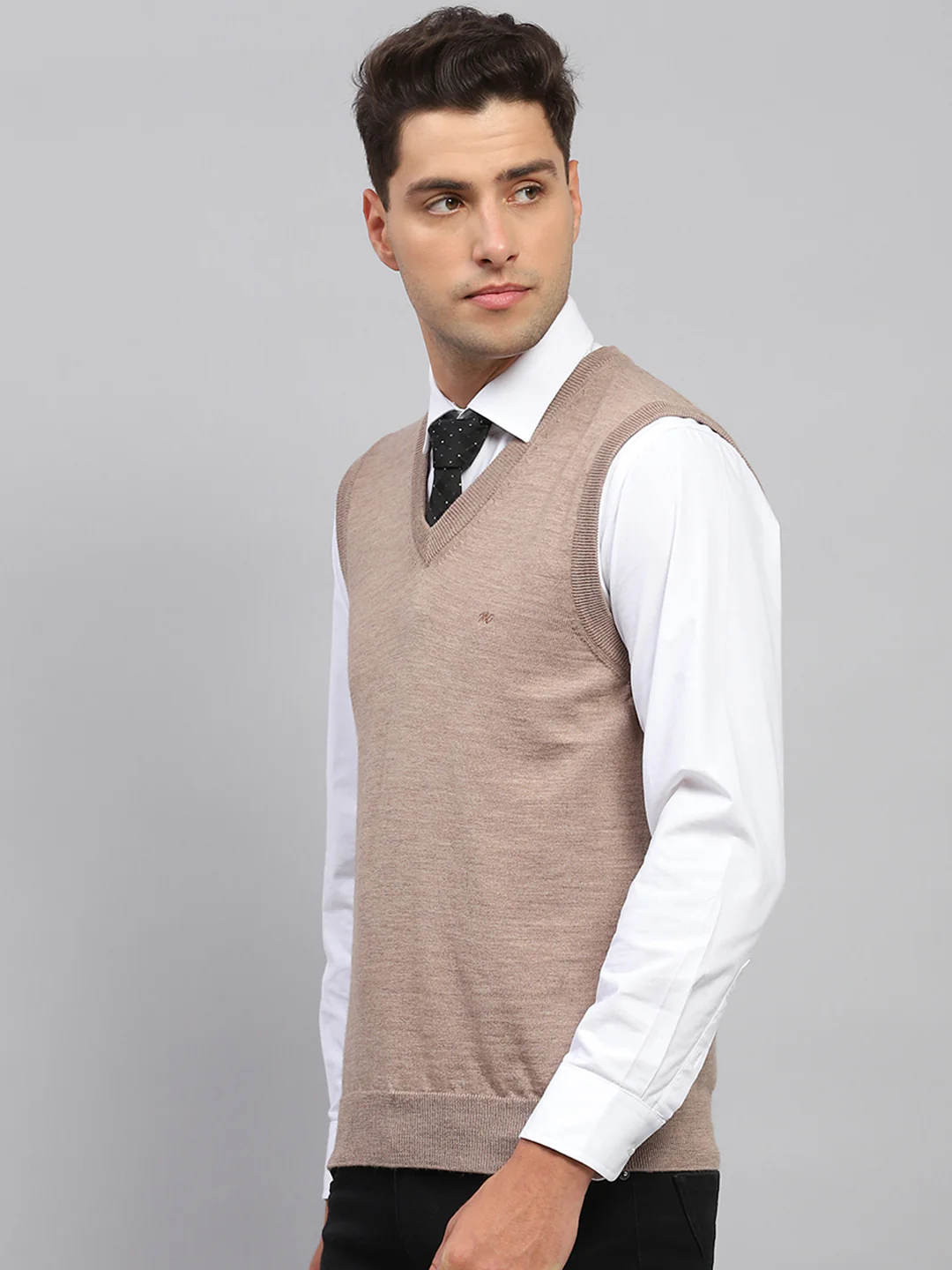 Men Beige Solid V Neck Sleeveless Sweater - Image 3