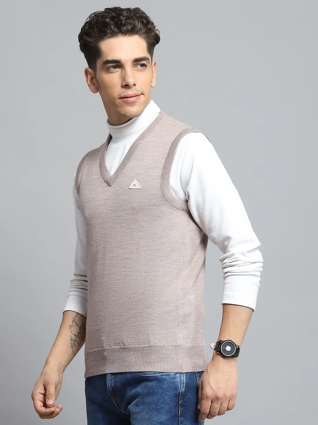 Men Beige Solid V Neck Sleeveless Sweater - Image 3
