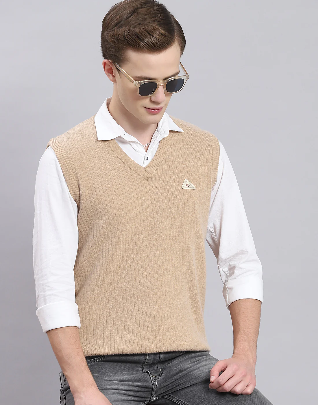 Men Beige Solid V Neck Sleeveless Sweater - Image 6