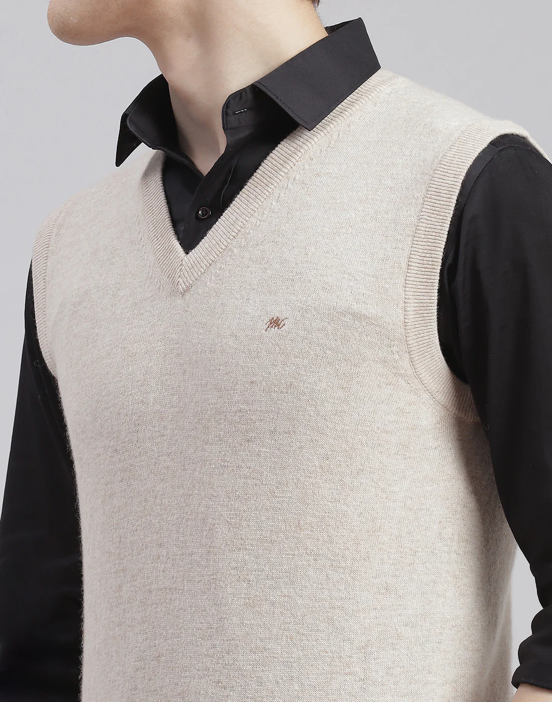 Men Beige Solid V Neck Sleeveless Sweater - Image 6