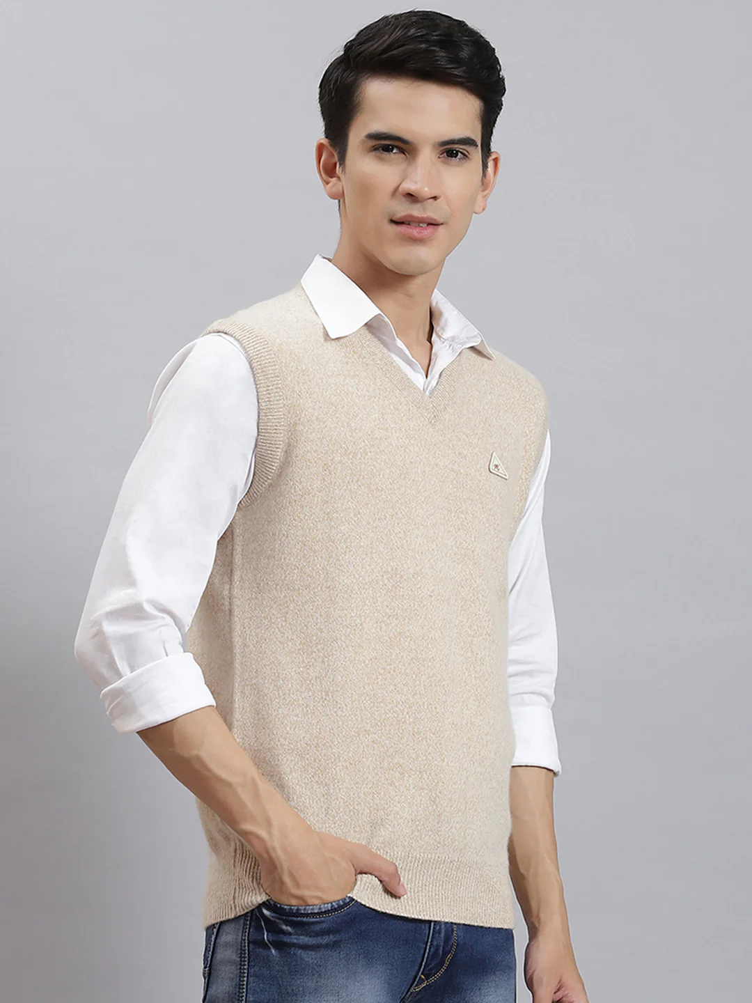 Men Beige Solid V Neck Sleeveless Sweaters/Pullovers - Image 4