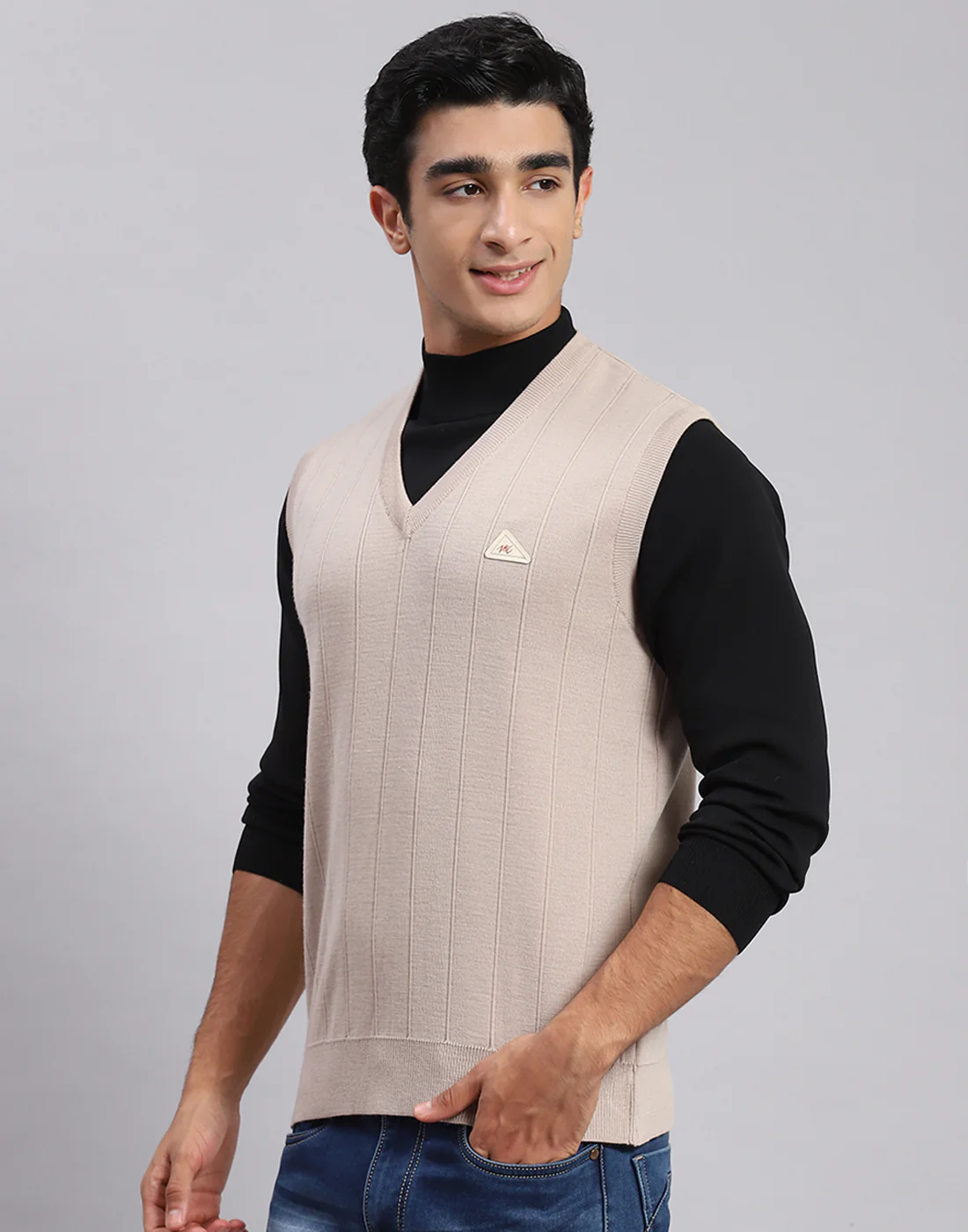 Men Beige Solid V Neck Sleeveless Sweaters/Pullovers - Image 2