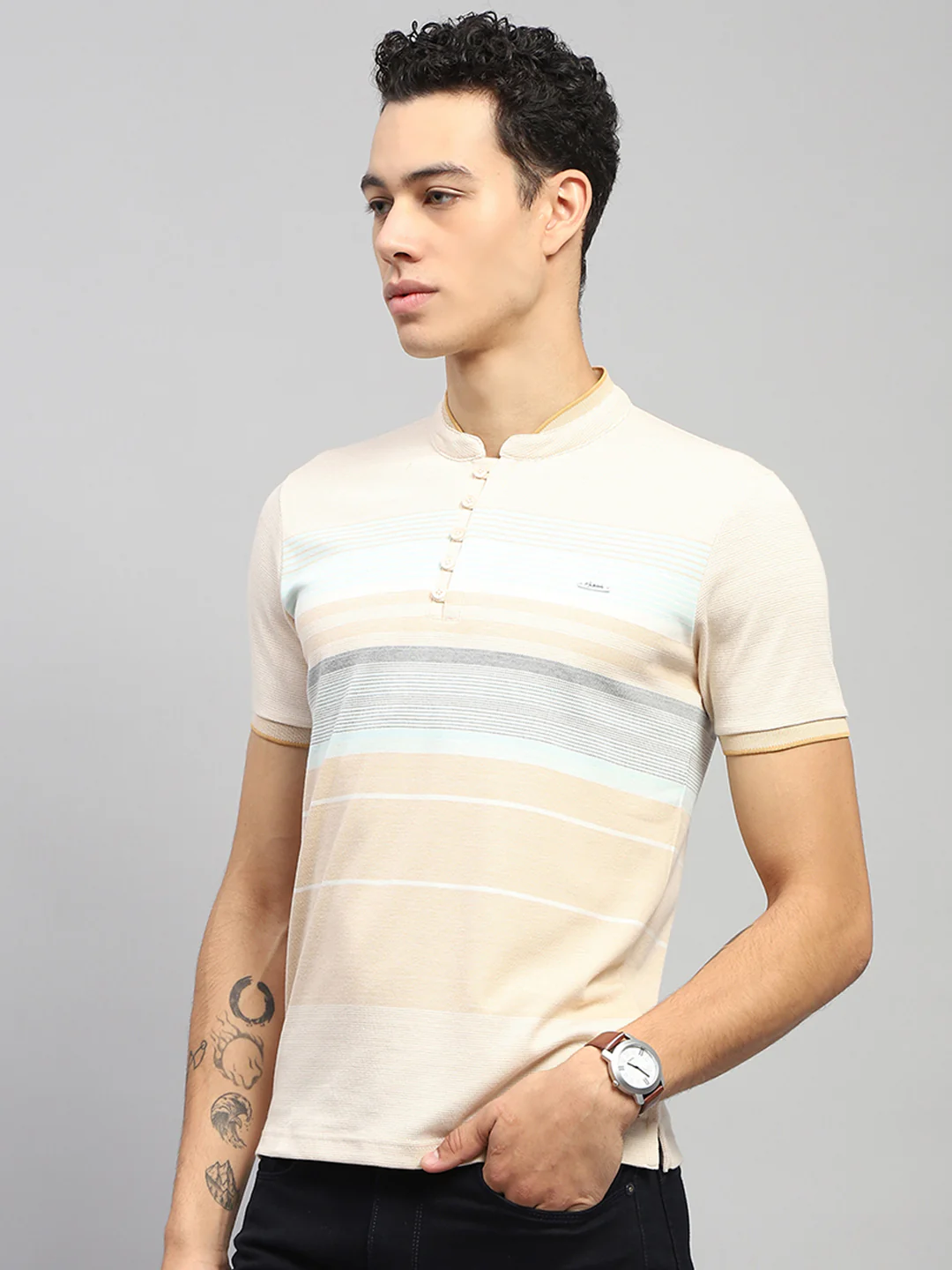 Men Beige Stripe Band Collar Half Sleeve T-Shirt - Image 3