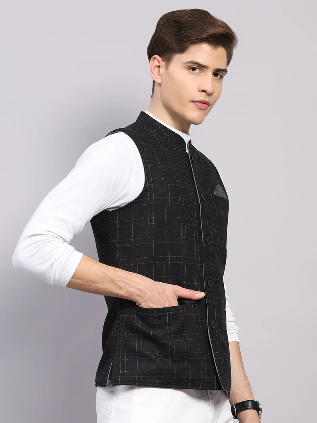 Men Black Check Collar Sleeveless Nehru Jacket - Image 4