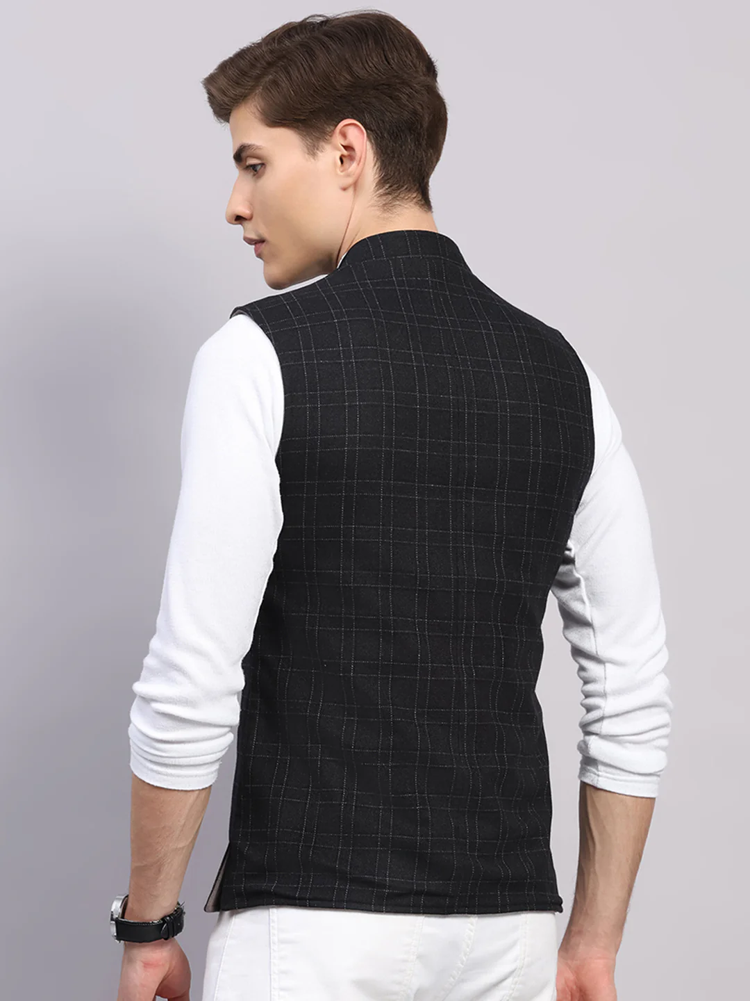 Men Black Check Collar Sleeveless Nehru Jacket - Image 5