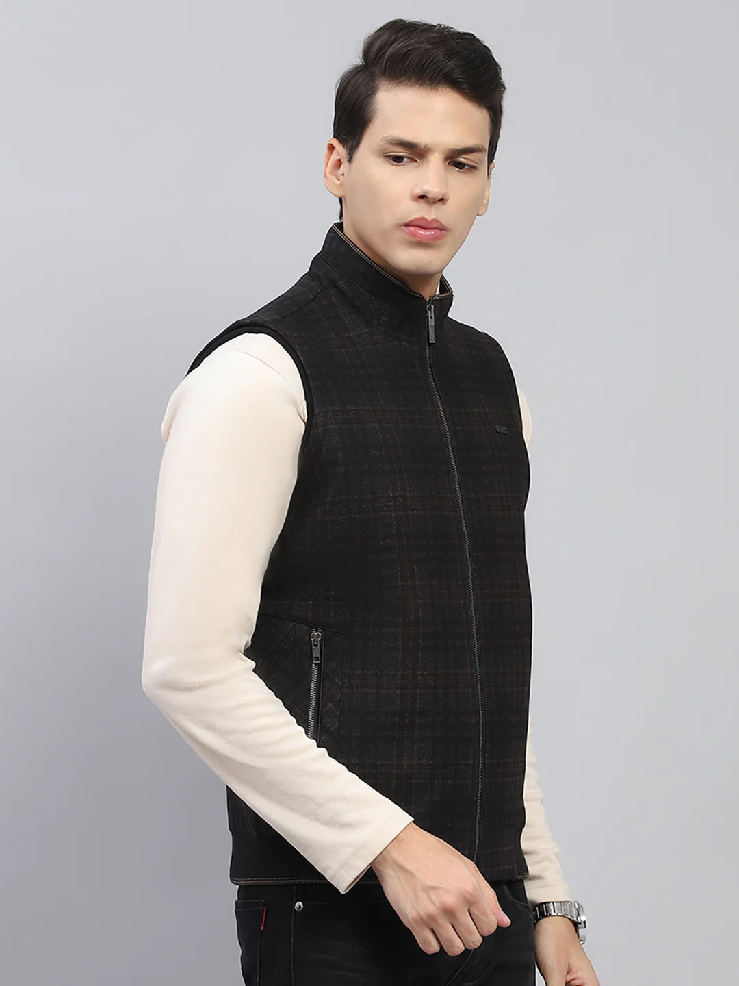 Men Black Check Mock Neck Sleeveless Jacket - Image 4