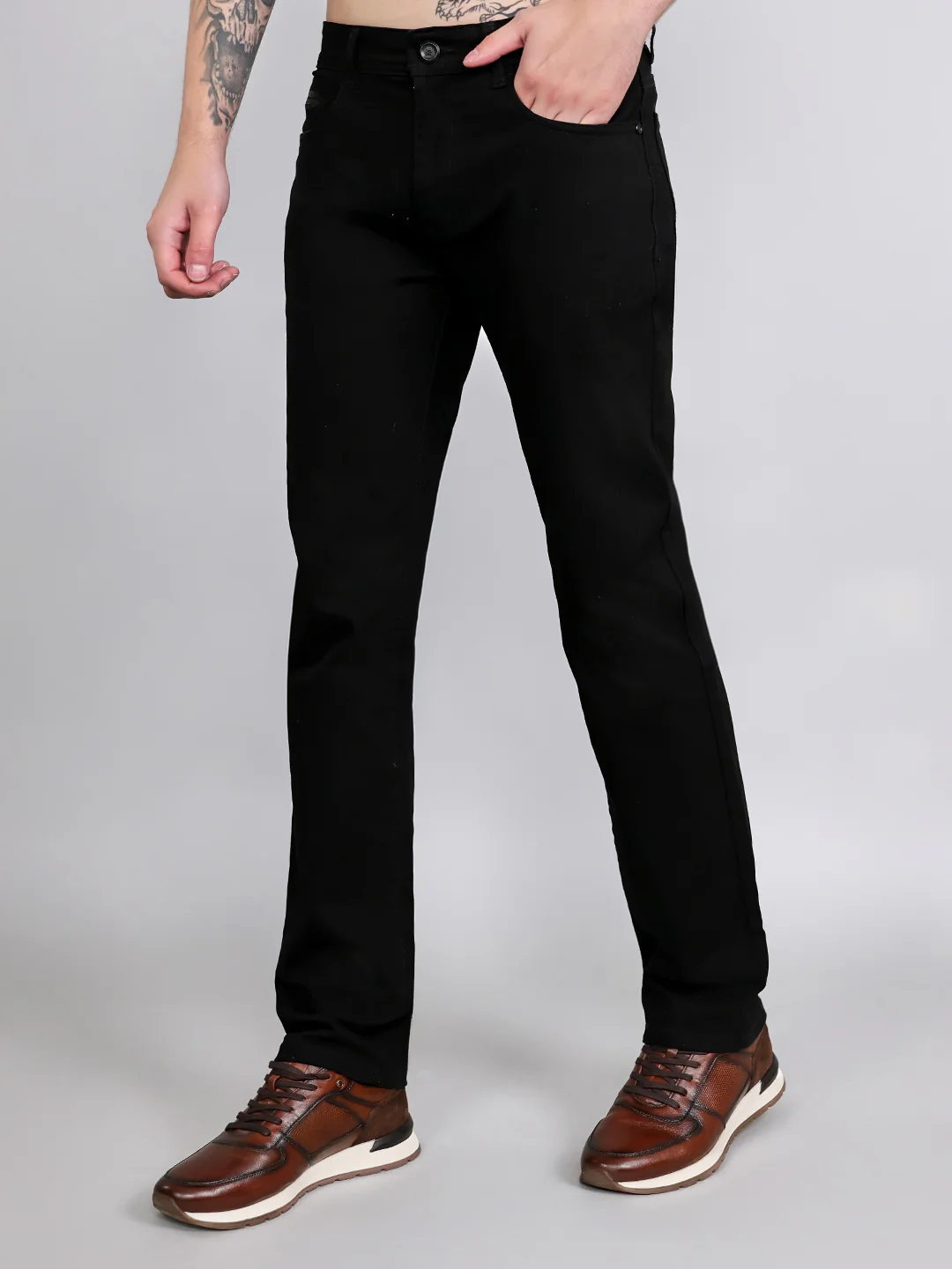 Men Black Light Wash Straight Fit Denim - Image 2