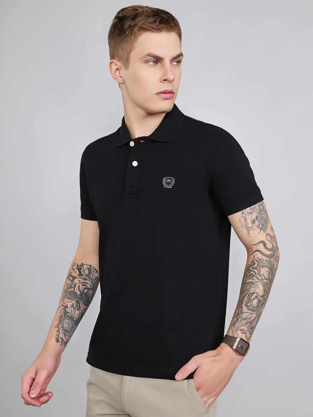 Men Black Plain Collar Half Sleeve T-Shirt - Image 2