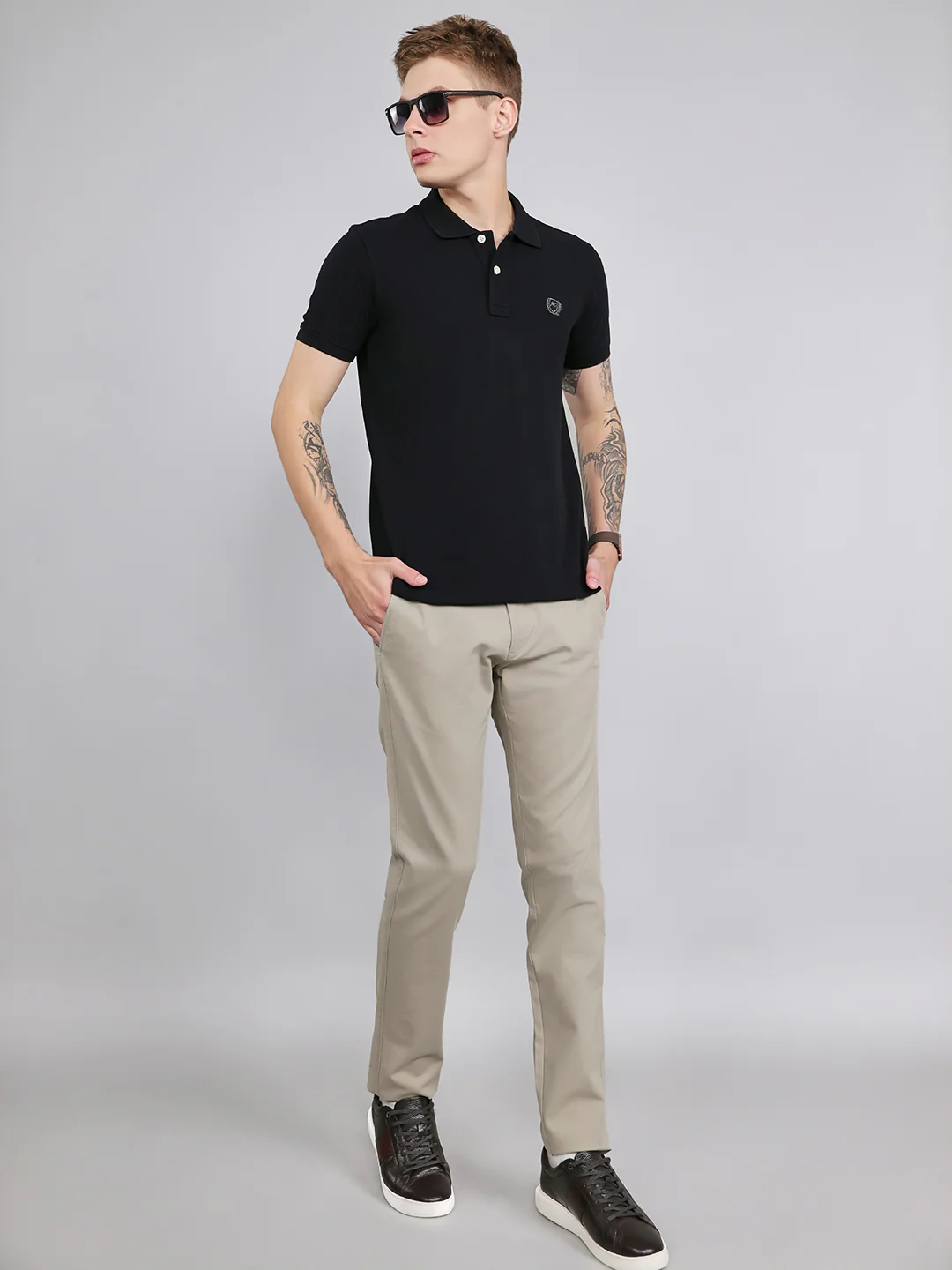 Men Black Plain Collar Half Sleeve T-Shirt - Image 6