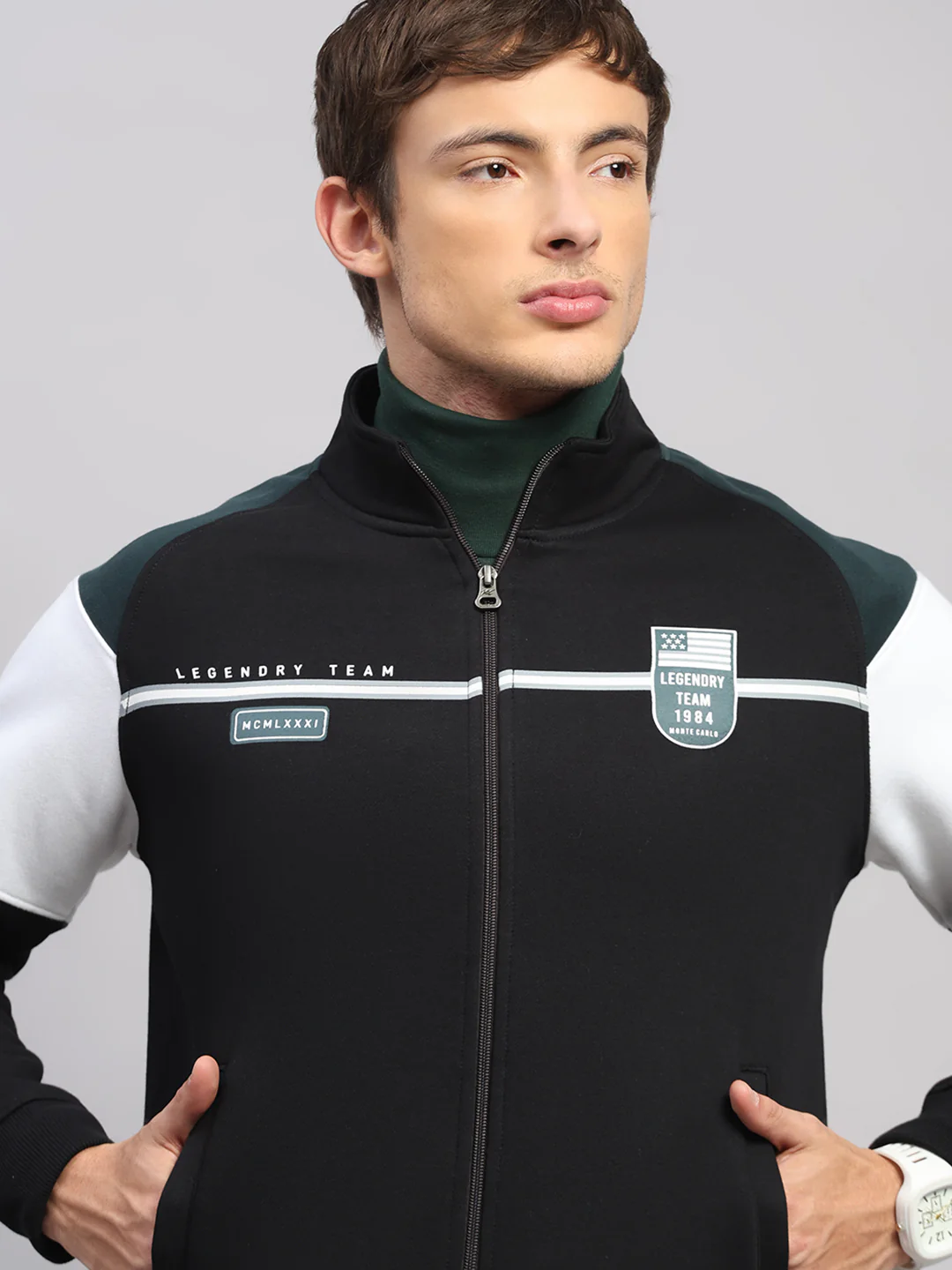 Men Black Printed Collar Full Sleeve Sweatshirt - Image 6