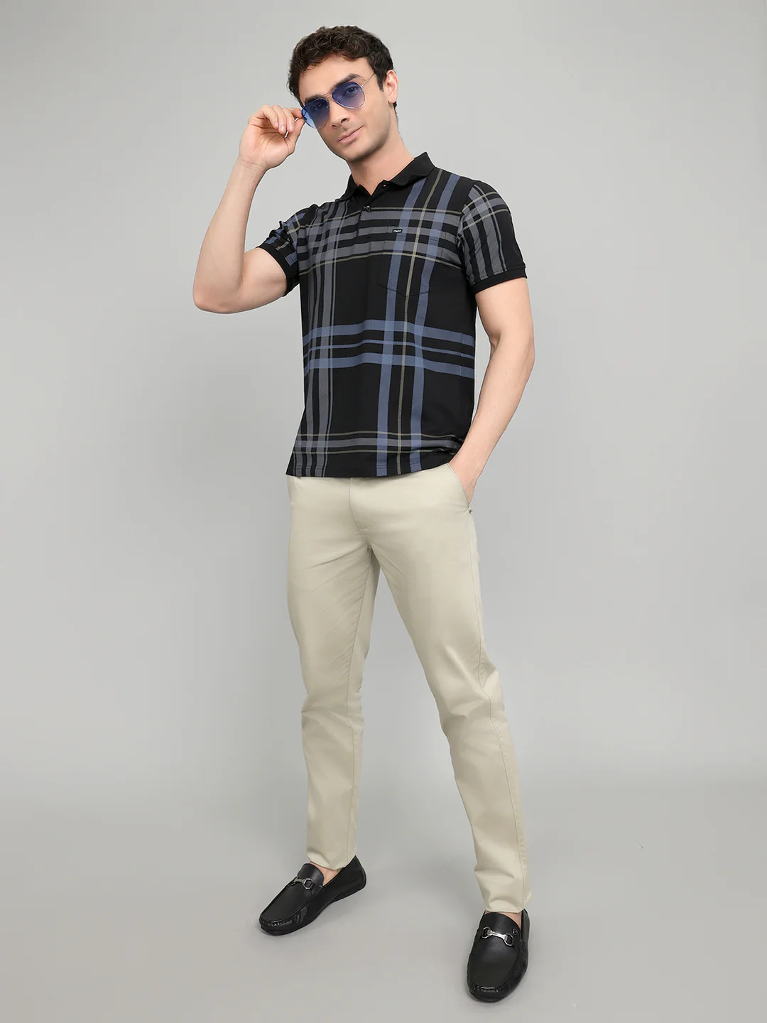 Men Black Printed Collar Half Sleeve T-Shirt - Image 6