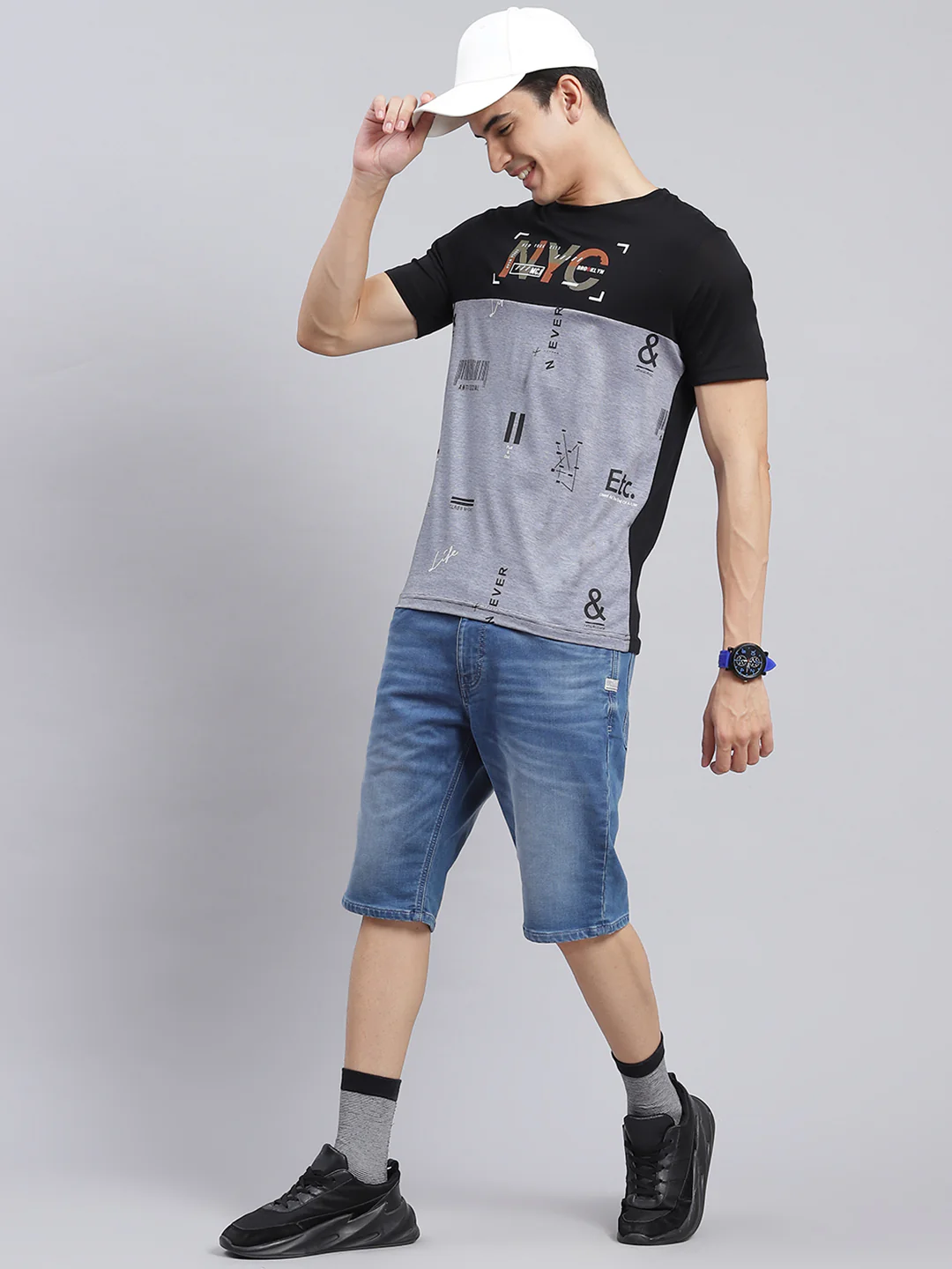 Men Black Printed Cotton Blend T-Shirt - Image 2