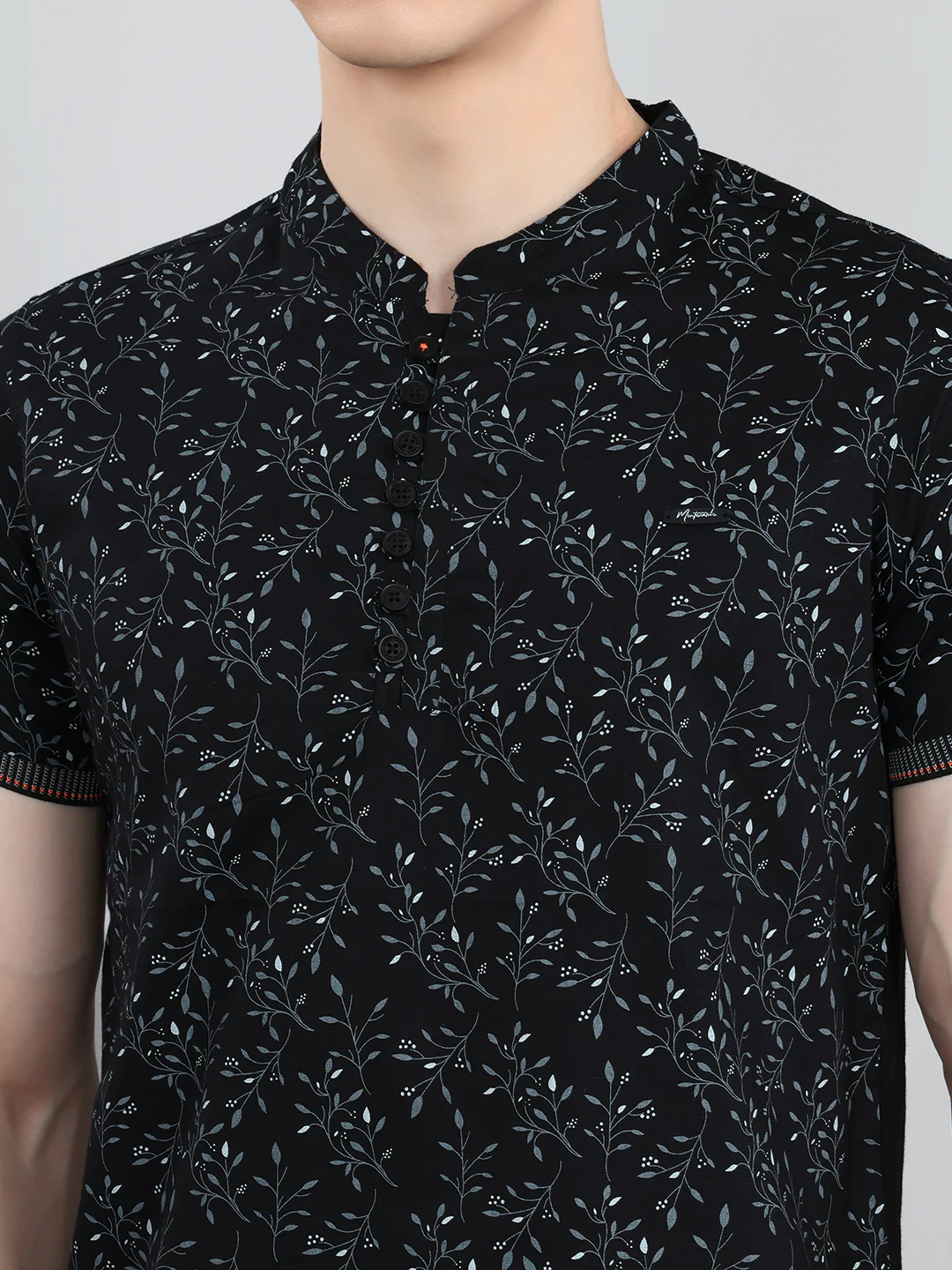 Men Black Printed Henley Neck Half Sleeve T-Shirt - Image 4