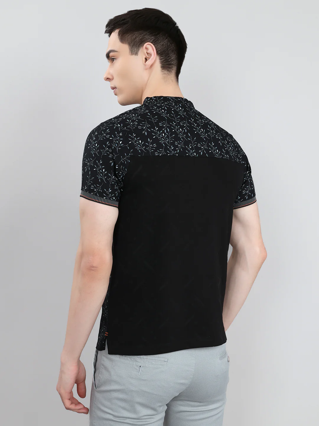 Men Black Printed Henley Neck Half Sleeve T-Shirt - Image 5