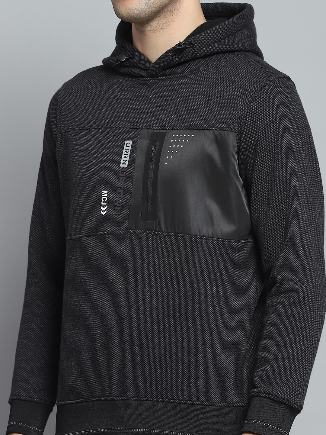Men Black Printed Hooded Full Sleeve Sweatshirt - Image 8