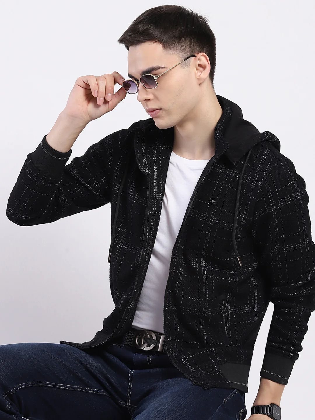 Men Black Printed Hooded Full Sleeve Sweatshirt - Image 6