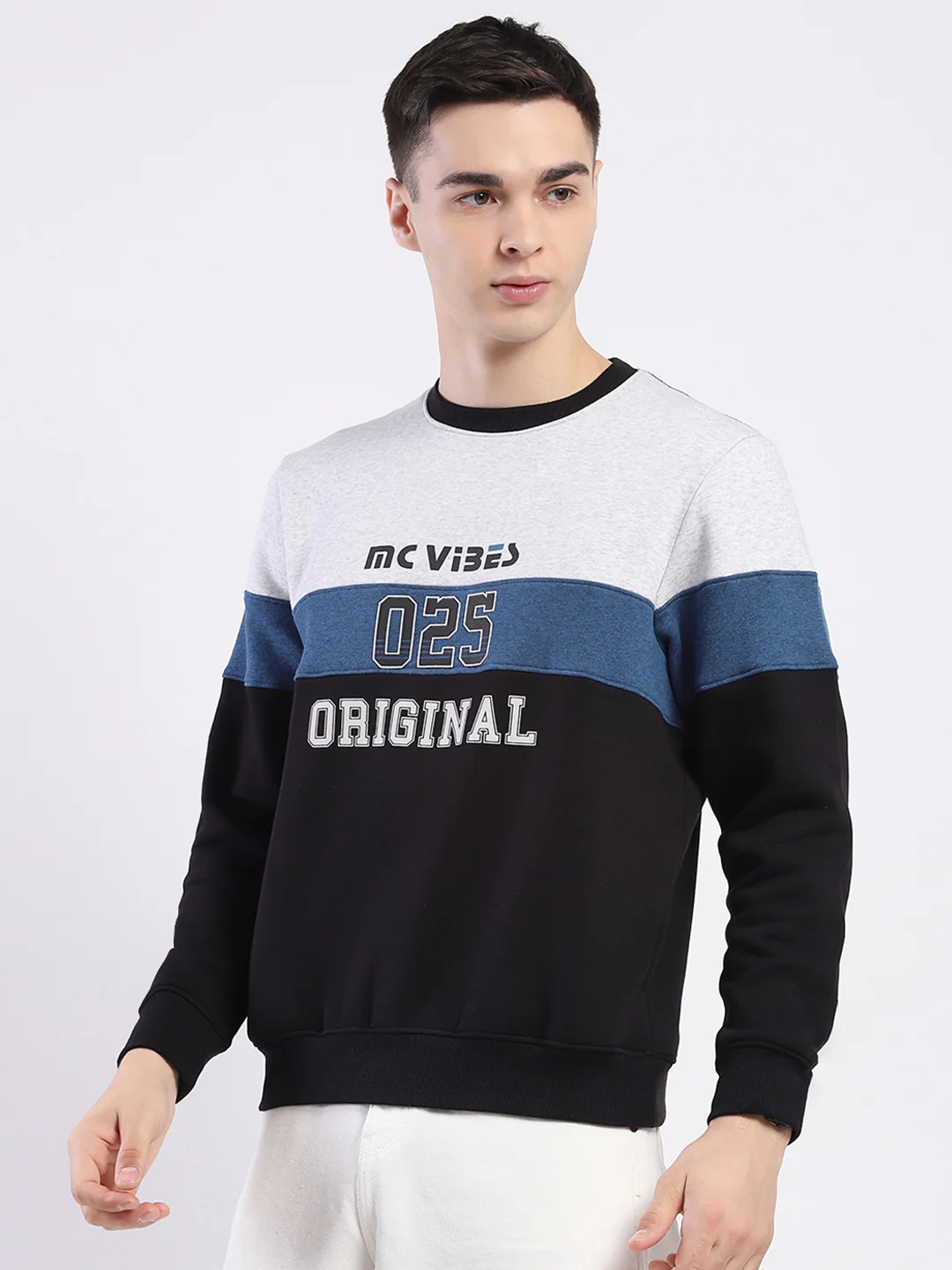 Men Black Printed Round Neck Full Sleeve Sweatshirt - Image 3
