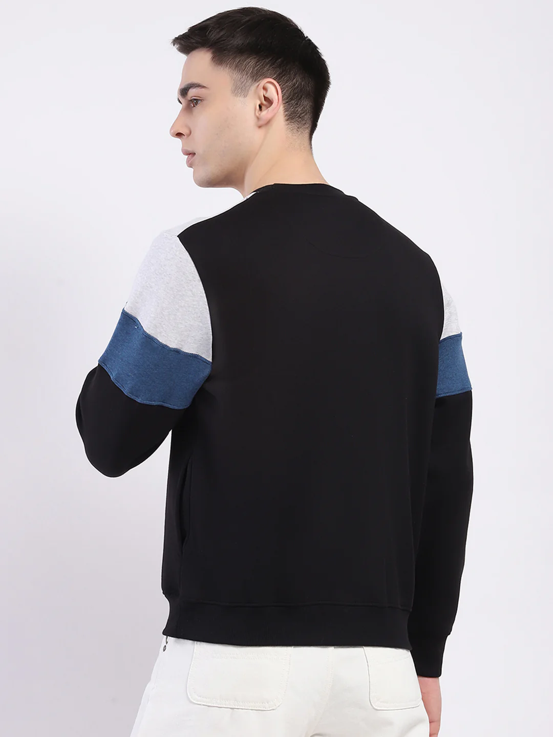 Men Black Printed Round Neck Full Sleeve Sweatshirt - Image 5