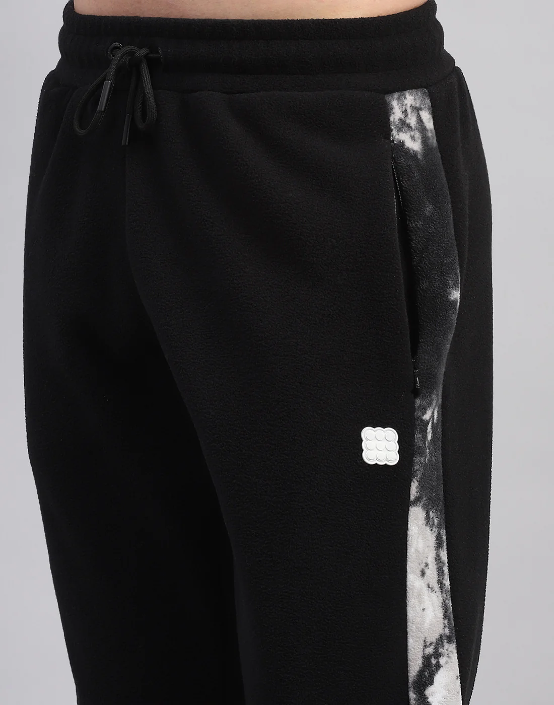 Rock.it Men Black Printed Round Neck Full Sleeve Tracksuit - Image 8