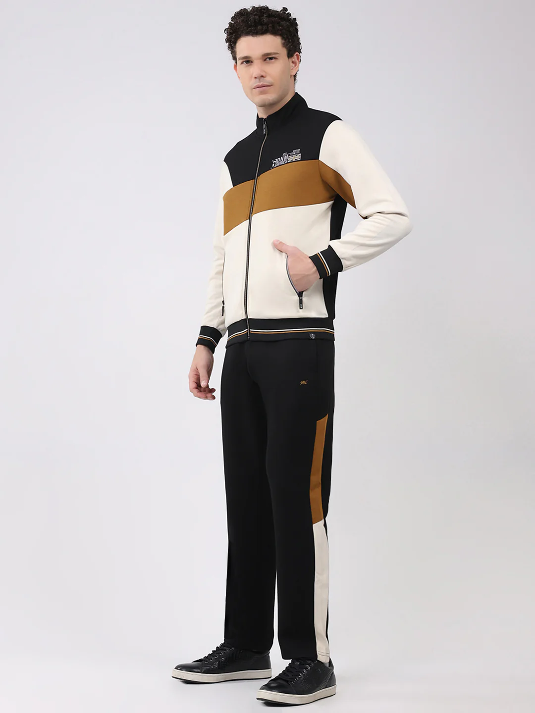 Men Black Printed Round Neck Full Sleeve Winter Tracksuit - Image 3