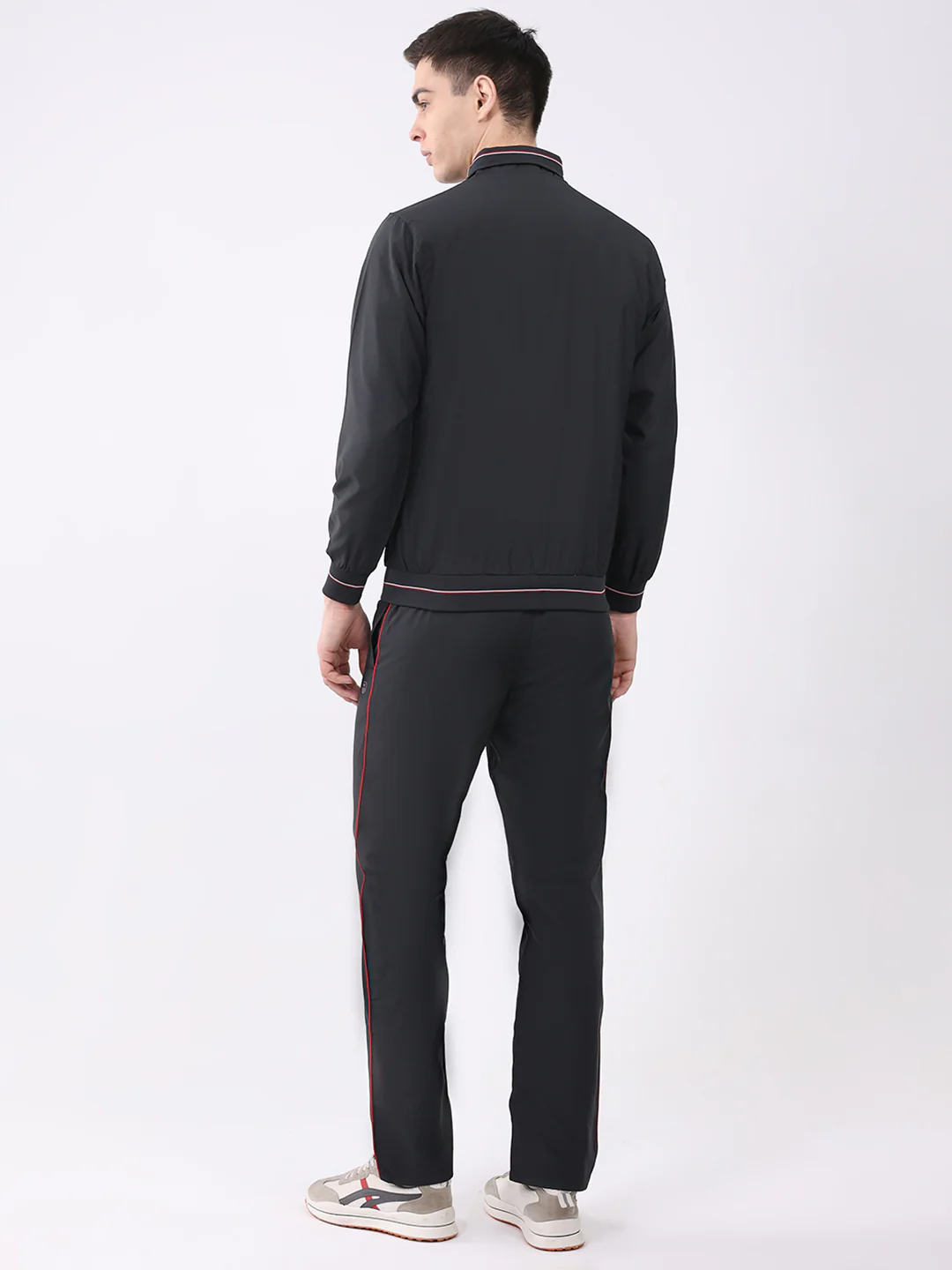 Men Black Printed Round Neck Full Sleeve Winter Tracksuit - Image 5