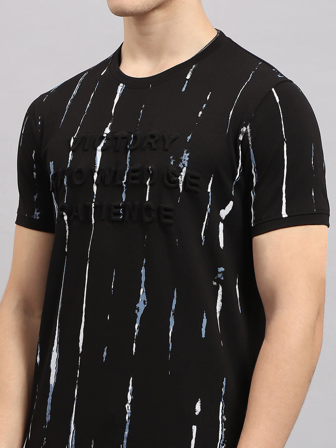 Men Black Printed Round Neck Half Sleeve T-Shirt - Image 7