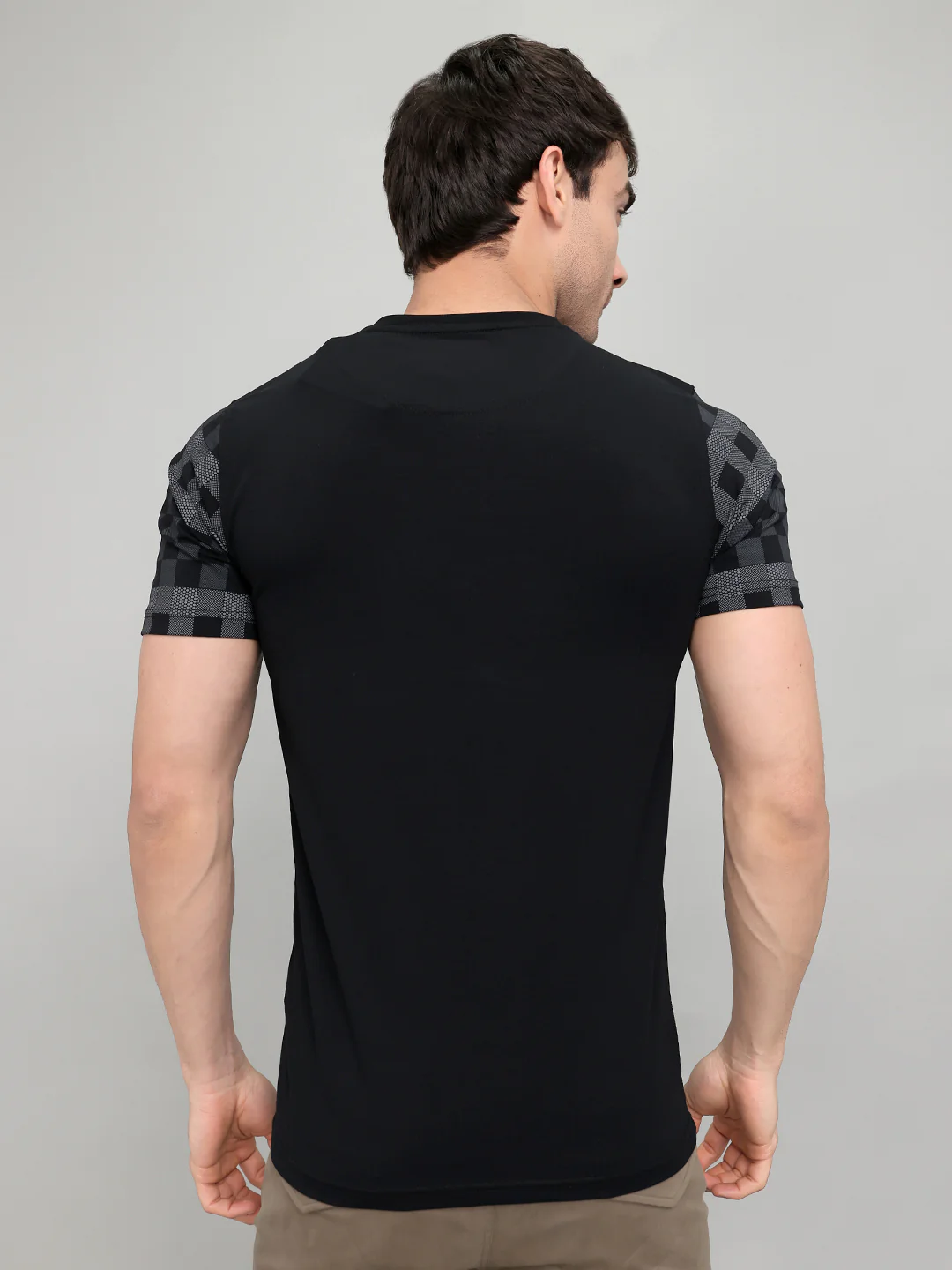 Men Black Printed Round Neck Half Sleeve T-Shirt - Image 5