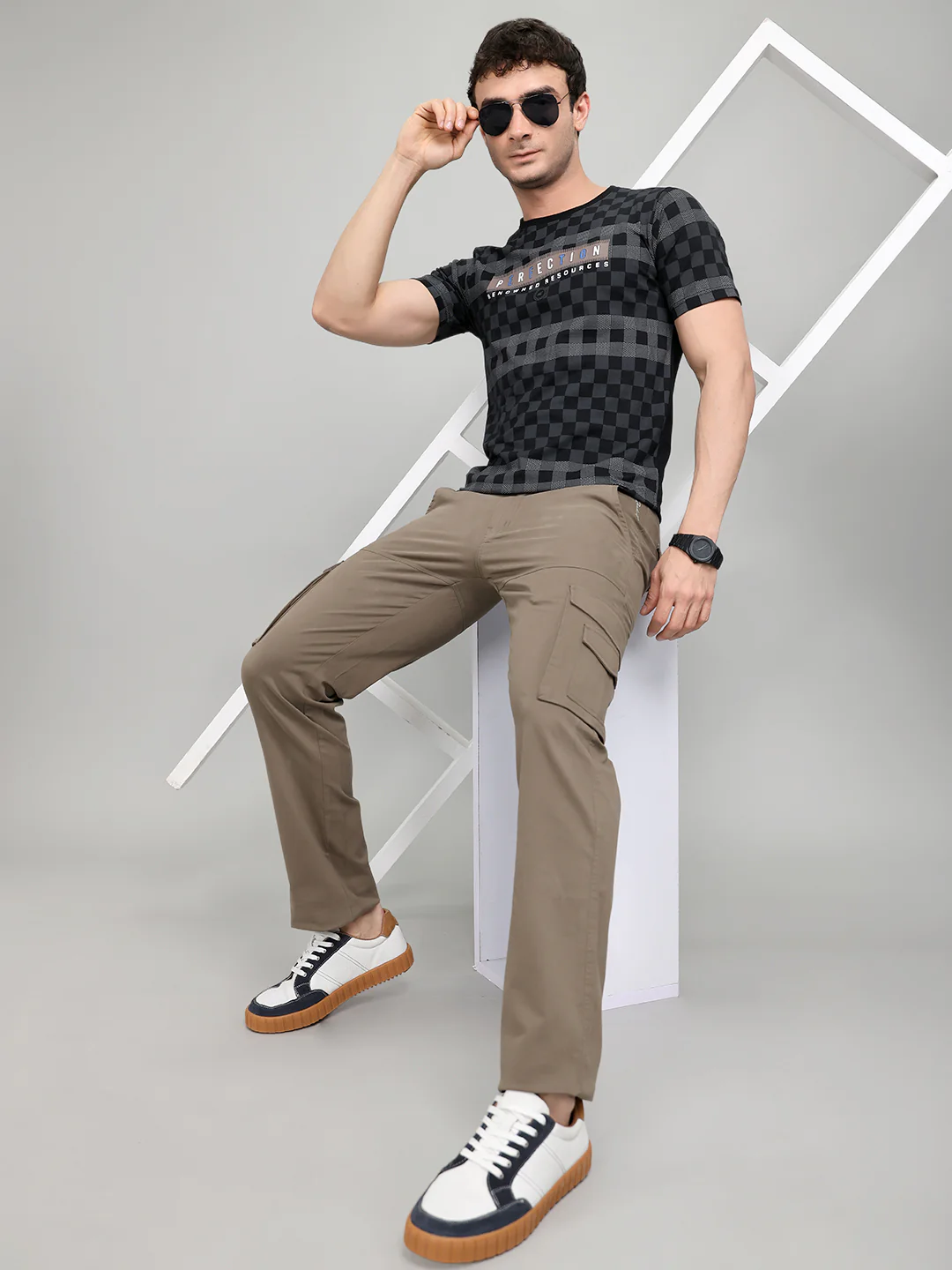 Men Black Printed Round Neck Half Sleeve T-Shirt - Image 6