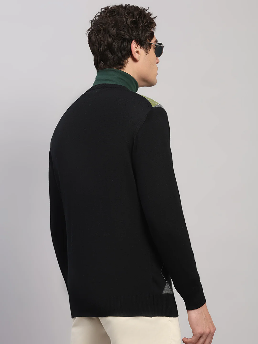 Luxuria Men Black Printed V Neck Full Sleeve Pullover - Image 5