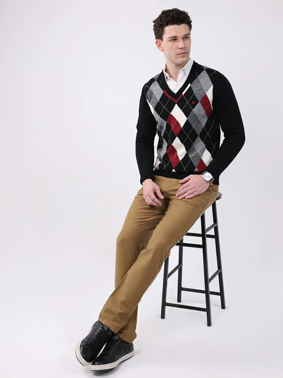 Men Black Printed V Neck Full Sleeve Pullover - Image 2