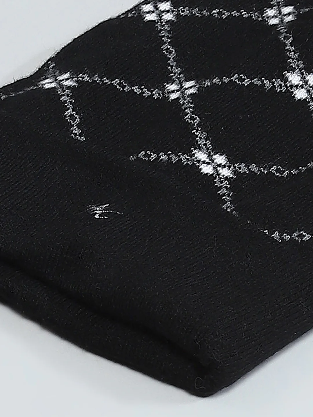 Men Black Self Design Cap - Image 7