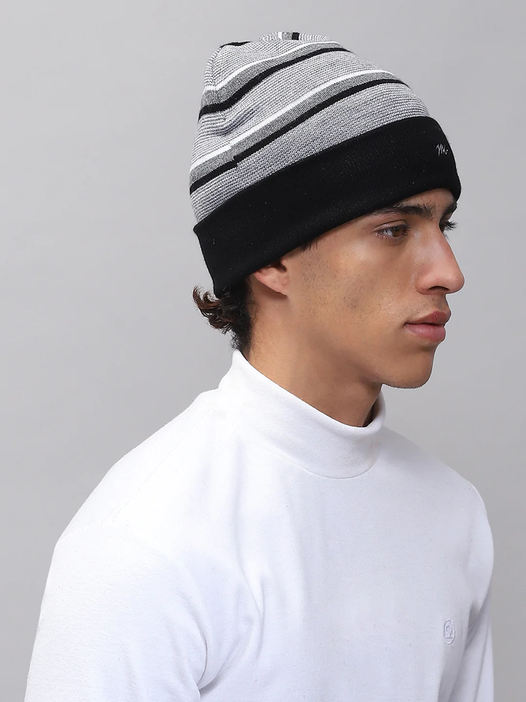 Men Black Self Design Cap - Image 4