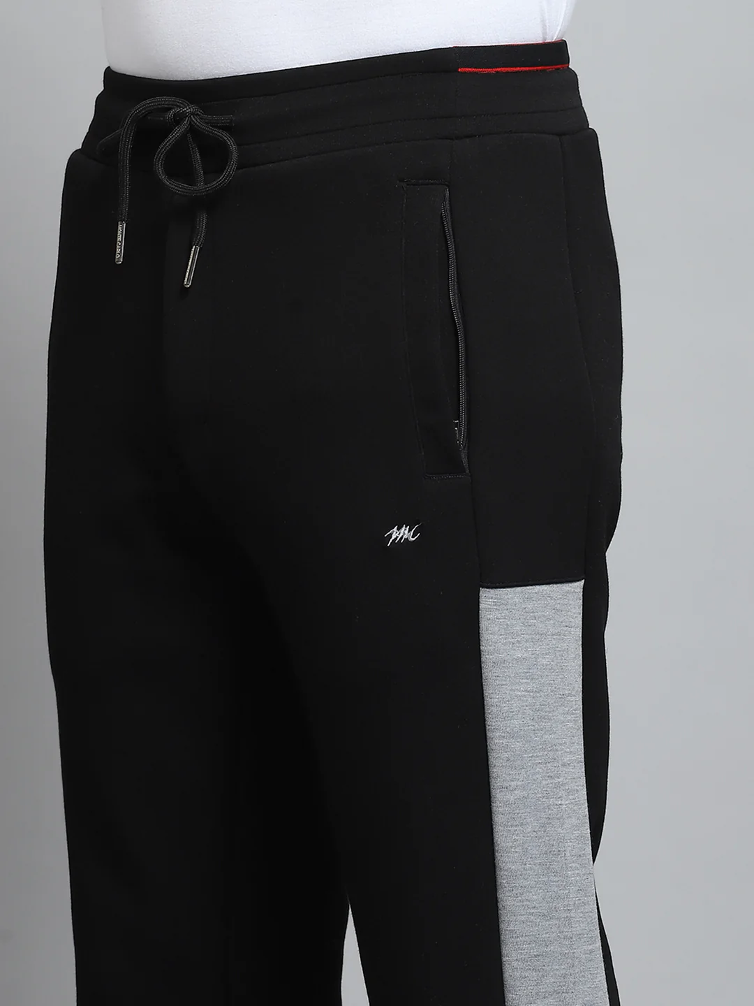 Men Black Self Design Hooded Full Sleeve Winter Tracksuit - Image 8