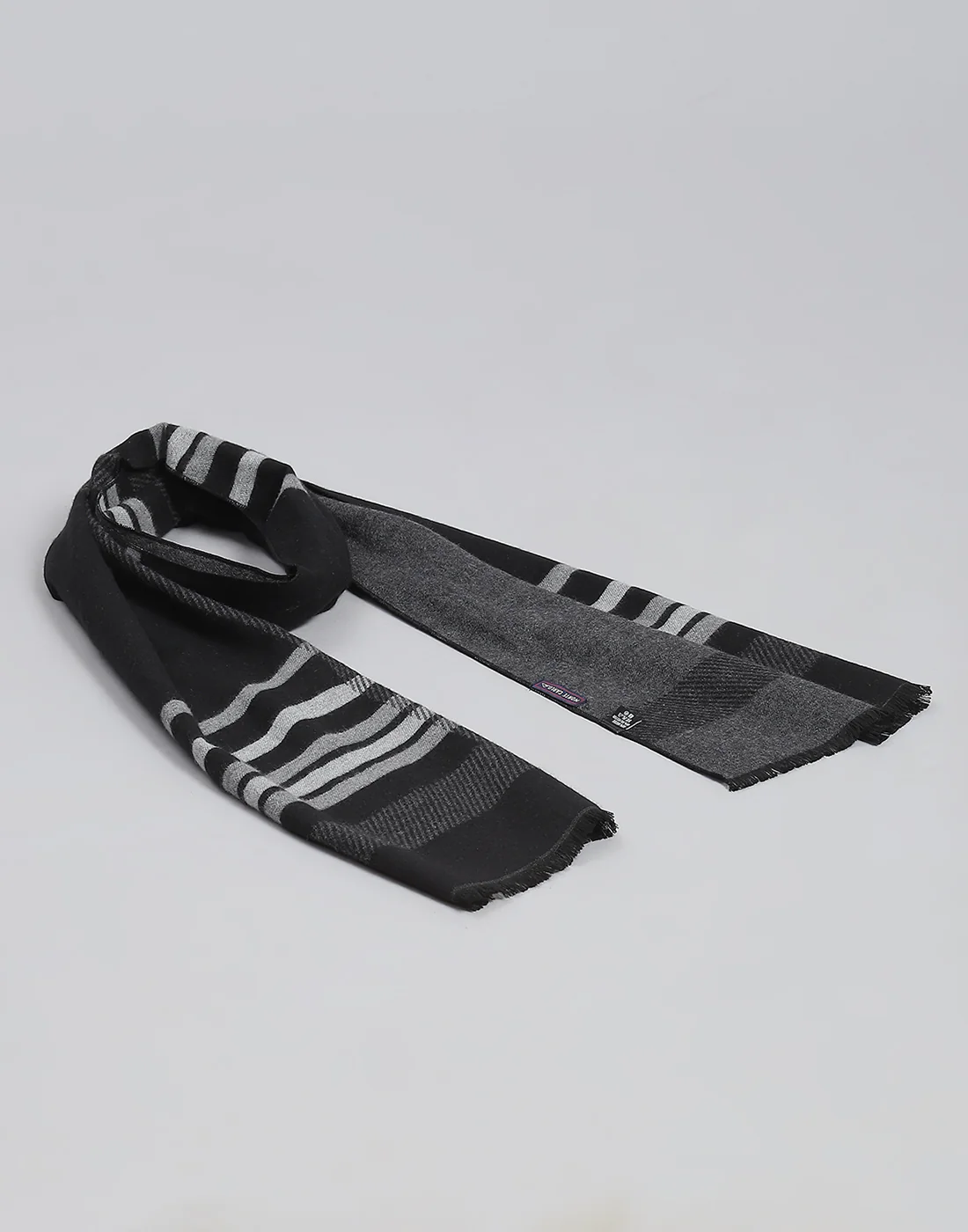 Men Black Self Design Muffler - Image 5
