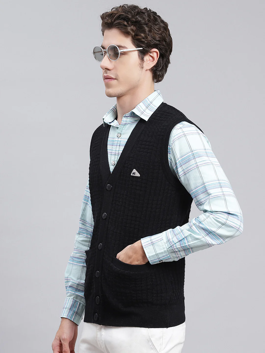 Men Black Self Design Pure wool Cardigan - Image 4