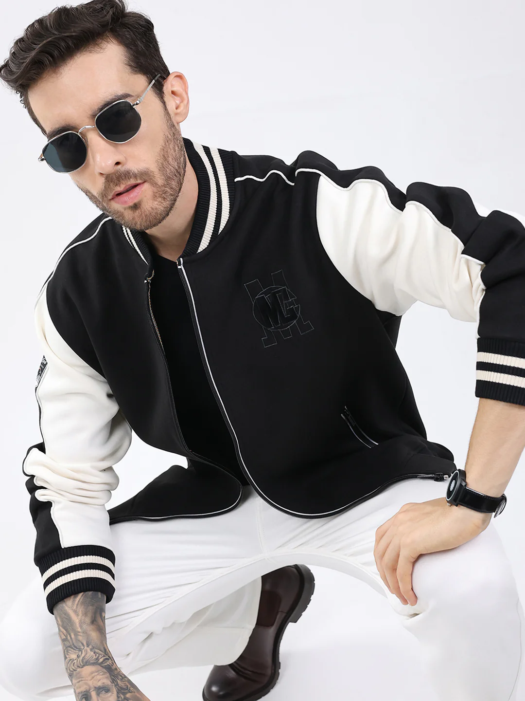 Men Black Self Design Round Neck Full Sleeve Sweatshirt - Image 6