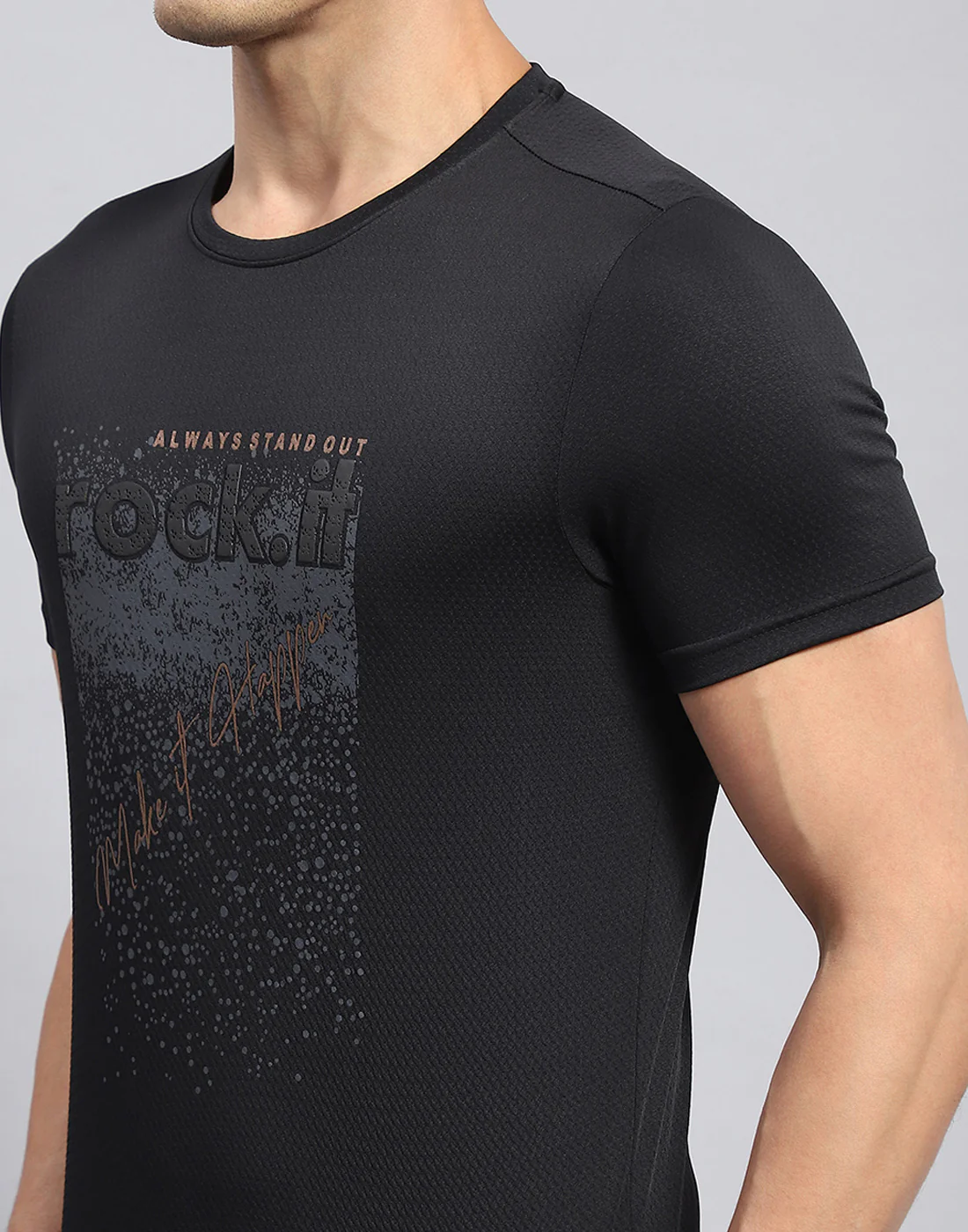 Rock.it Men Black Self Design Round Neck Half Sleeve T-Shirt - Image 6