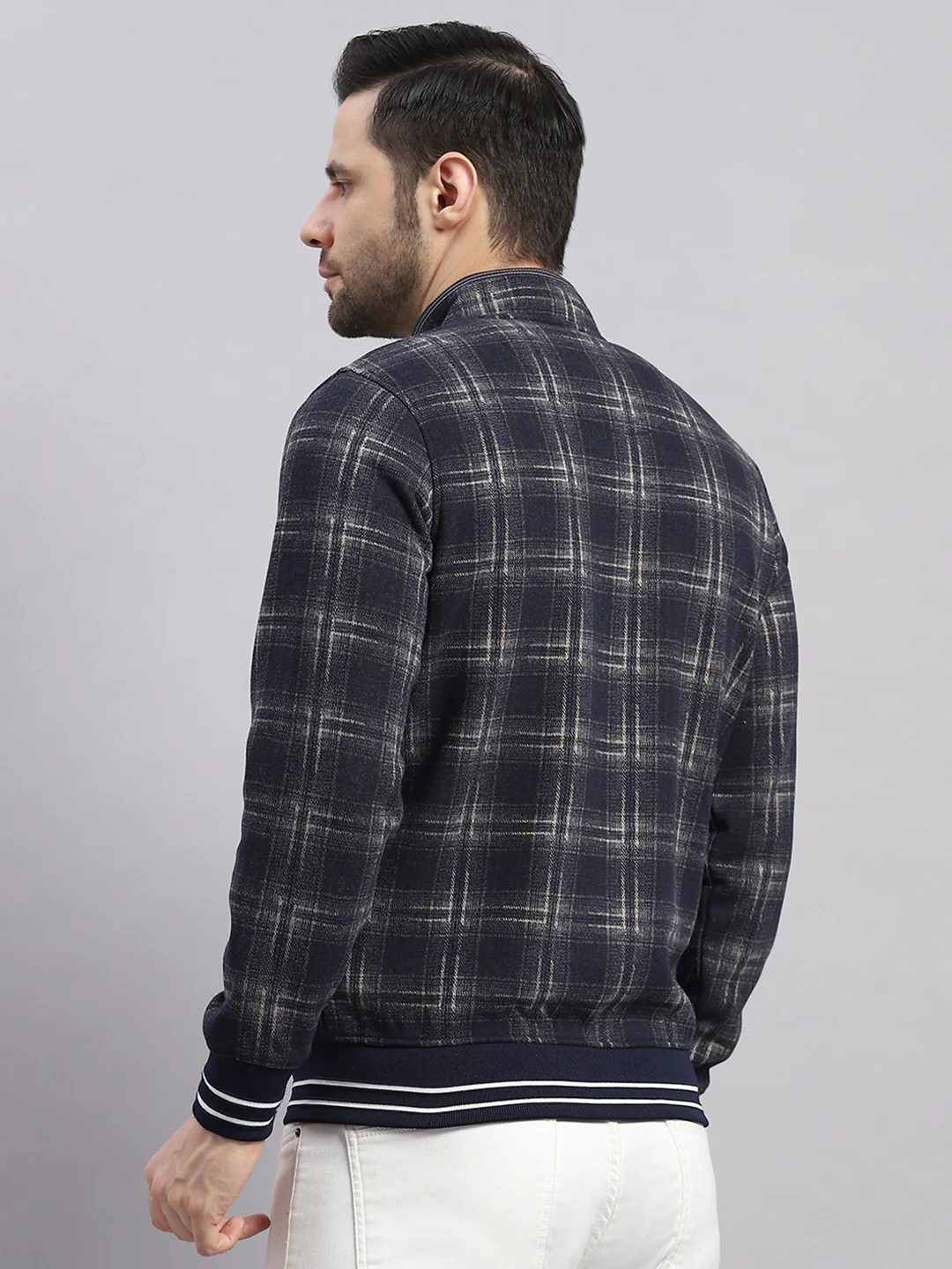Men Black Self Design Ultra Warm Collar Sweatshirt - Anti-Pilling Fabric - Image 5