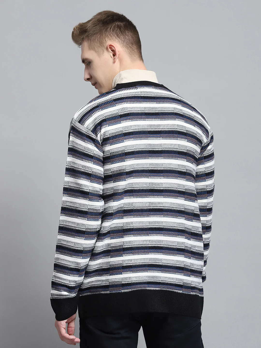 Men Black Self Design V Neck Full Sleeve Pullover - Image 5