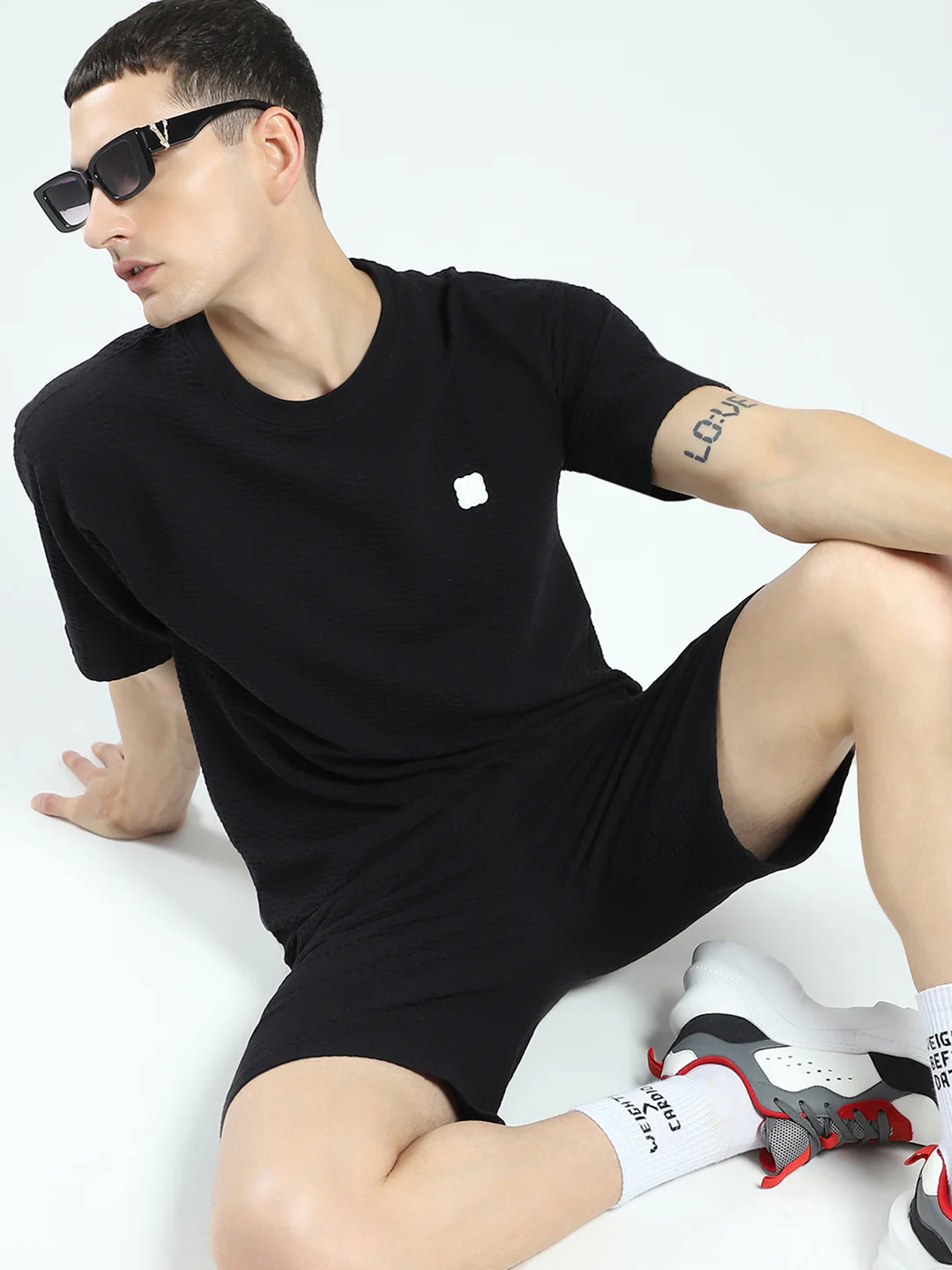 Rock.it Men Black Self Design Round Neck Half Sleeve Shorts Set - Image 6
