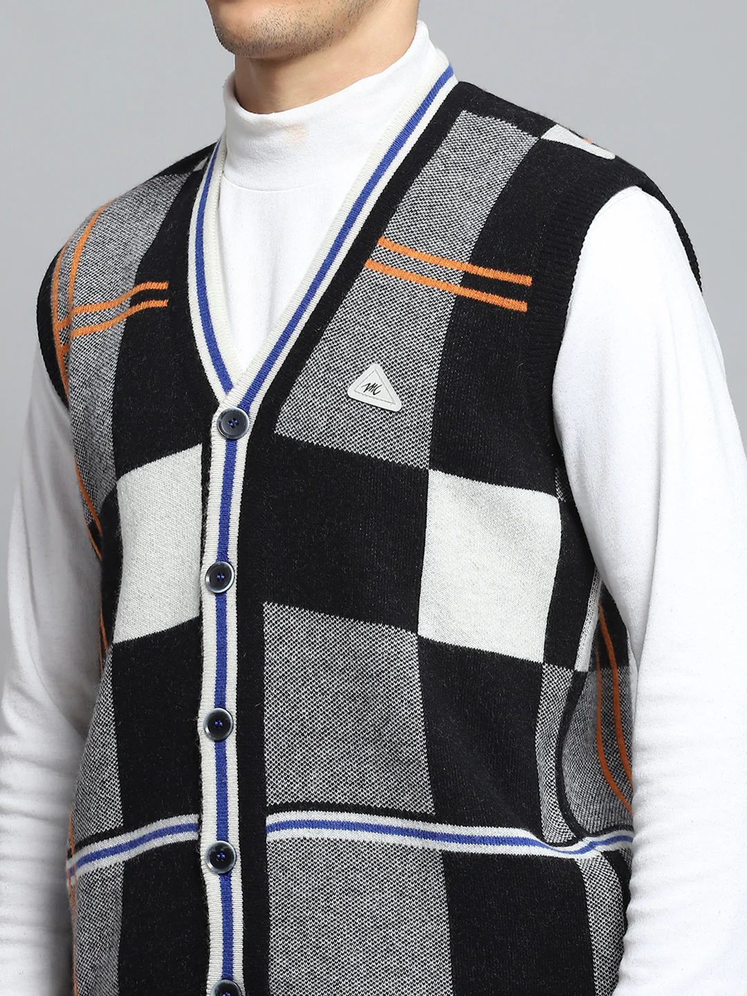 Men Black Self Design V Neck Sleeveless Cardigan - Image 7