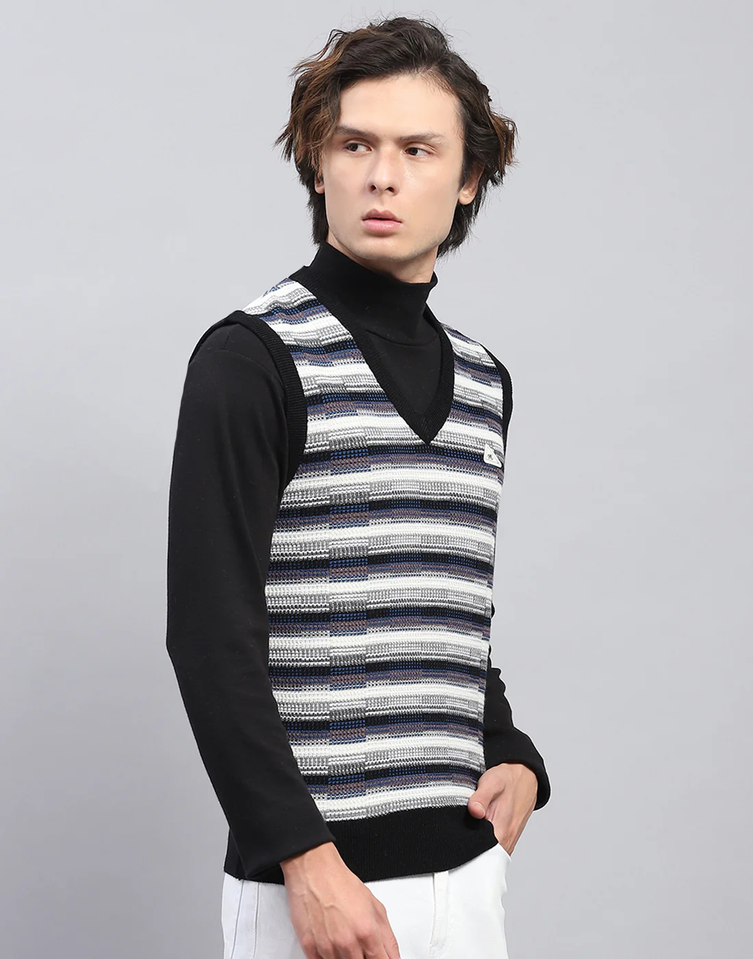 Men Black Self Design V Neck Sleeveless Sweater - Image 4